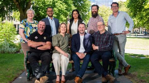 bendigo council contact number|Council .